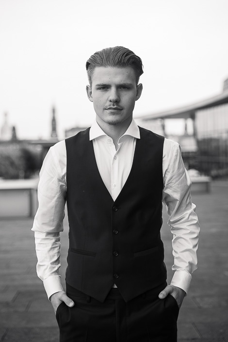 Charly Schötz Businessfotograf Dresden Bewerbungsbild Kongresszentrum