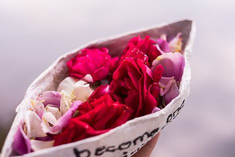 Charly Schötz Hochzeitsfotograf Rosen Boot