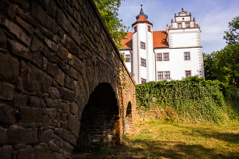 Charly Schötz Hochzeitsfotograf Wasserschloss in Podelwitz